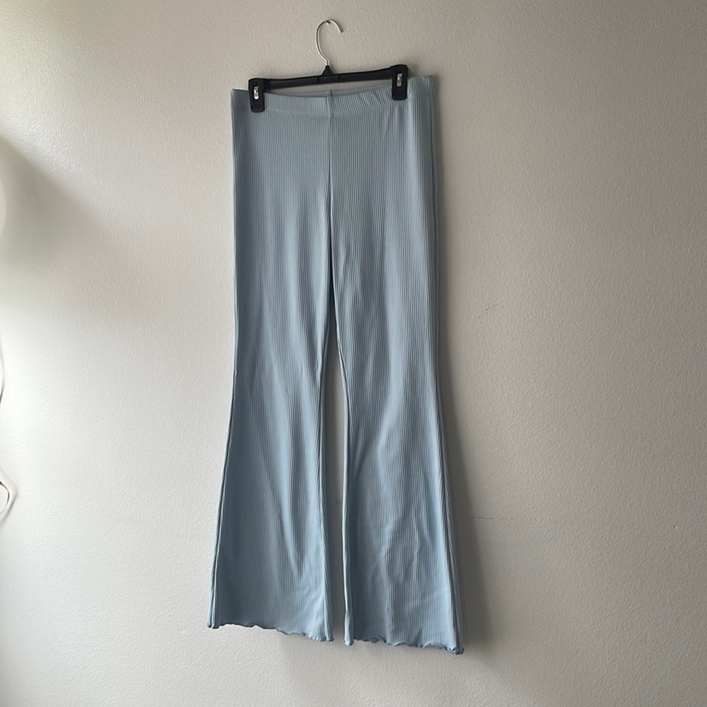 Women’s Flared Leggings